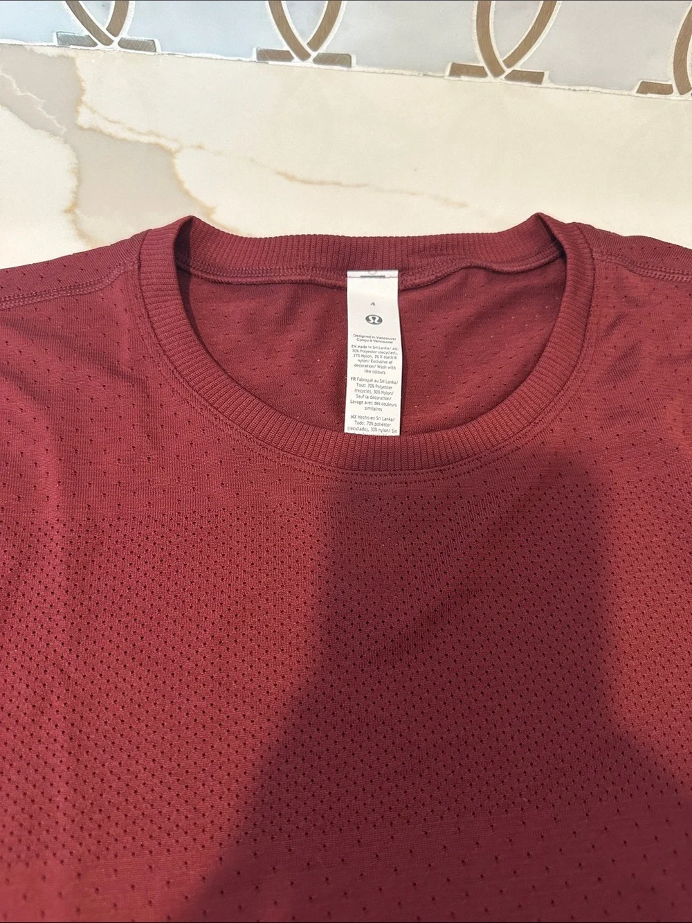 Lululemon NWT Swiftly Perforated Stripe Short-Sleeve Shirt 4 Burgundy Bay